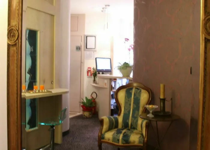 Appia 442 Hotel 3*